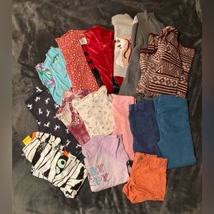 Girls clothing lot size 6 (play clothes)